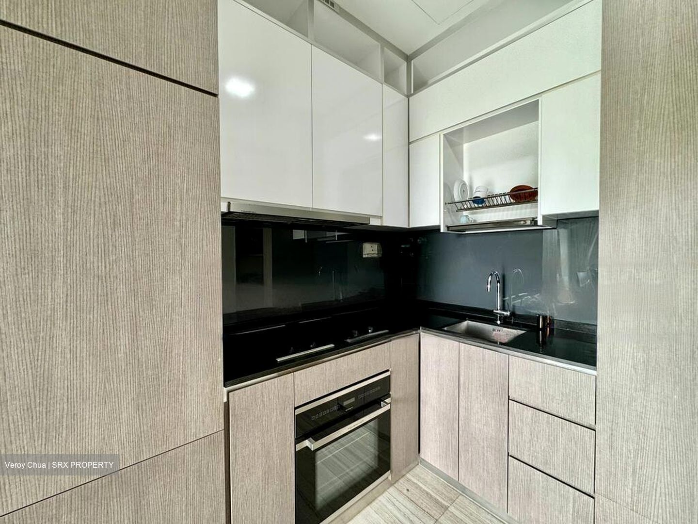 Lorong M Telok Kurau (D15), Condominium #469714961